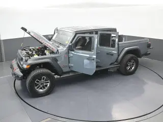 Jeep Gladiator 2024 4x4 Mojave 4 puertas Crew Cab 5.0 pies. SB