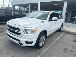 Ram 1500 2023 4x2 Big Horn Cabina Crew 4 puertas 5.6 pies. Pickup SB