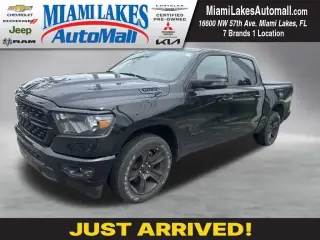 Ram 1500 2024 4x2 Big Horn 4 puertas Cabina Crew 5.6 pies. SB Pickup