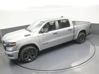 Ram 1500 2025 4x4 Big Horn 4 puertas Cabina Crew 5.6 ft. Pickup SB