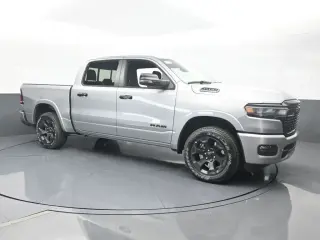 Ram 1500 2025 4x4 Big Horn 4 puertas Cabina Crew 5.6 ft. Pickup SB
