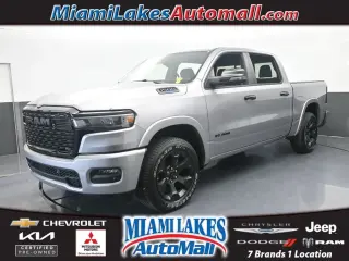 Ram 1500 2025 4x4 Big Horn 4 puertas Cabina Crew 5.6 pies. Pickup SB