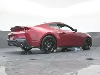 Ford Mustang 2025 EcoBoost 2 puertas Fastback