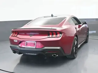 Ford Mustang 2025 EcoBoost 2 puertas Fastback