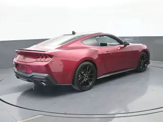 Ford Mustang 2025 EcoBoost 2 puertas Fastback