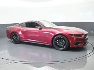 Ford Mustang 2025 EcoBoost 2 puertas Fastback
