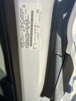 Ford Transit 2024 250 3 puertas SWB Techo Bajo Furgón de Carga