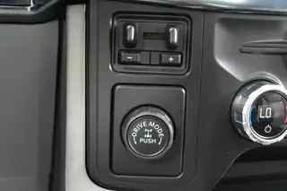 Ford F-150 2021 4x2 XL 4 puertas SuperCrew 5.5 ft. SB