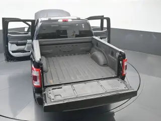Ford F-150 2021 4x2 XL 4 puertas SuperCrew 5.5 ft. SB