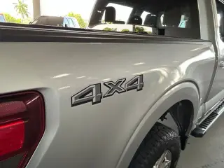 Ford F-150 2025 4x4 XLT 4 puertas SuperCrew 5.5 pies SB
