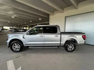 Ford F-150 2025 4x4 XLT 4 puertas SuperCrew 5.5 pies SB