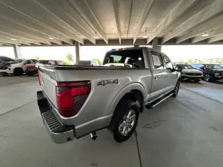 Ford F-150 2025 4x4 XLT 4 puertas SuperCrew 5.5 pies SB