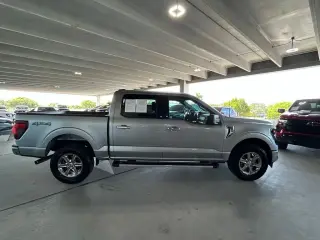Ford F-150 2025 4x4 XLT 4 puertas SuperCrew 5.5 pies SB