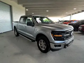 Ford F-150 2025 4x4 XLT 4 puertas SuperCrew 5.5 pies SB