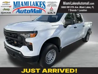 Chevrolet Silverado 1500 2026 4x2 Work Truck 4 puertas Cabina Crew 1.98 m (6.6 pies) caja corta