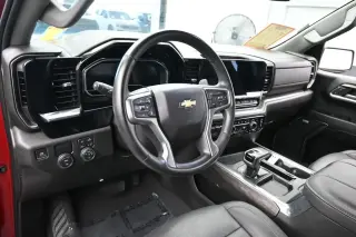 Chevrolet Silverado 1500 2024 4x2 LTZ 4 puertas Cabina Crew 5.8 ft. SB