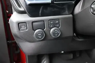 Chevrolet Silverado 1500 2024 4x2 LTZ 4 puertas Cabina Crew 5.8 ft. SB