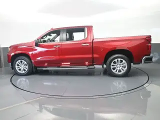 Chevrolet Silverado 1500 2024 4x2 LTZ 4 puertas Cabina Crew 5.8 ft. SB