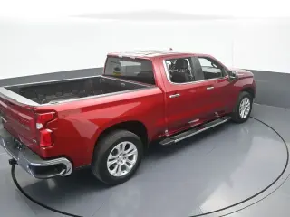 Chevrolet Silverado 1500 2024 4x2 LTZ 4 puertas Cabina Crew 5.8 ft. SB