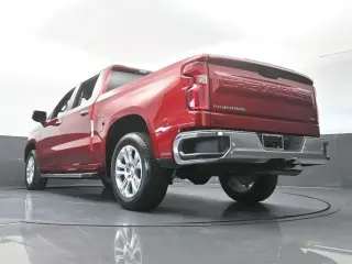 Chevrolet Silverado 1500 2024 4x2 LTZ 4 puertas Cabina Crew 5.8 ft. SB