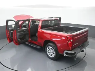 Chevrolet Silverado 1500 2024 4x2 LTZ 4 puertas Cabina Crew 5.8 ft. SB