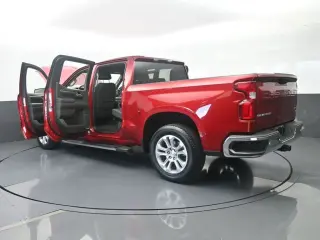 Chevrolet Silverado 1500 2024 4x2 LTZ 4 puertas Cabina Crew 5.8 ft. SB