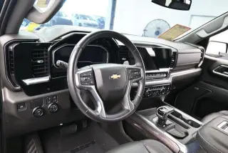 Chevrolet Silverado 1500 2022 4x2 LTZ 4 puertas Cabina Crew 5.8 pies. Caja corta