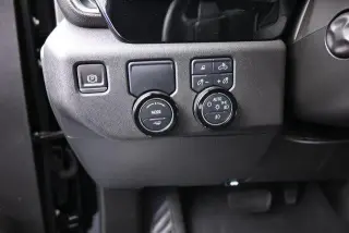 Chevrolet Silverado 1500 2022 4x2 LTZ 4 puertas Cabina Crew 5.8 pies. Caja corta