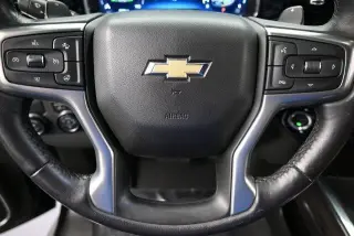 Chevrolet Silverado 1500 2022 4x2 LTZ 4 puertas Cabina Crew 5.8 pies. Caja corta