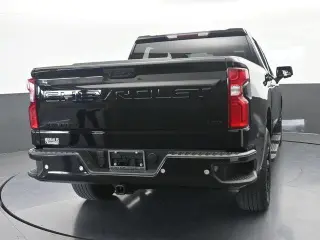 Chevrolet Silverado 1500 2022 4x2 LTZ 4 puertas Cabina Crew 5.8 pies. Caja corta
