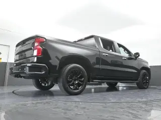 Chevrolet Silverado 1500 2022 4x2 LTZ 4 puertas Cabina Crew 5.8 pies. Caja corta
