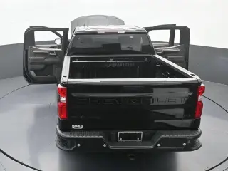 Chevrolet Silverado 1500 2022 4x2 LTZ 4 puertas Cabina Crew 5.8 pies. Caja corta