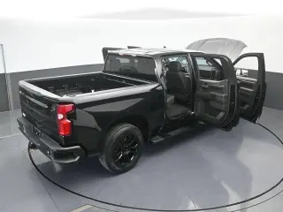 Chevrolet Silverado 1500 2022 4x2 LTZ 4 puertas Cabina Crew 5.8 pies. Caja corta