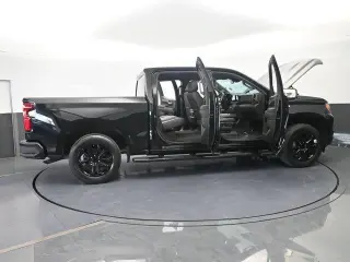 Chevrolet Silverado 1500 2022 4x2 LTZ 4 puertas Cabina Crew 5.8 pies. Caja corta