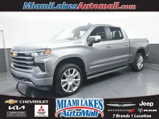Chevrolet Silverado 1500 2023 4x4 High Country 4 puertas Cabina Crew 5.8 pies. Caja corta