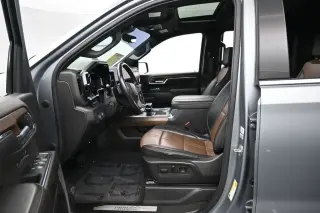 Chevrolet Silverado 1500 2023 4x4 High Country 4 puertas Cabina Crew 5.8 pies. Caja corta