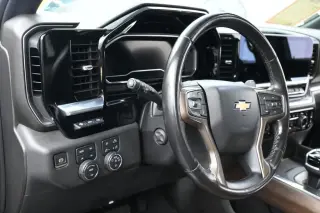 Chevrolet Silverado 1500 2023 4x4 High Country 4 puertas Cabina Crew 5.8 pies. Caja corta