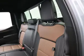 Chevrolet Silverado 1500 2023 4x4 High Country 4 puertas Cabina Crew 5.8 pies. Caja corta