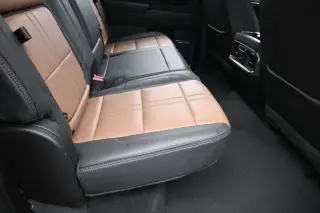 Chevrolet Silverado 1500 2023 4x4 High Country 4 puertas Cabina Crew 5.8 pies. Caja corta