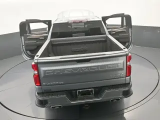 Chevrolet Silverado 1500 2023 4x4 High Country 4 puertas Cabina Crew 5.8 pies. Caja corta