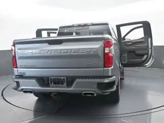 Chevrolet Silverado 1500 2023 4x4 High Country 4 puertas Cabina Crew 5.8 pies. Caja corta