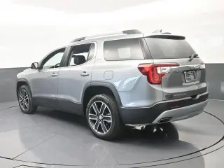 GMC Acadia 2023 SLT 4 puertas SUV