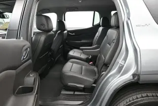 GMC Acadia 2023 SLT 4 puertas SUV