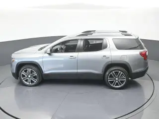 GMC Acadia 2023 SLT 4 puertas SUV