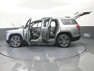 GMC Acadia 2023 SLT 4 puertas SUV