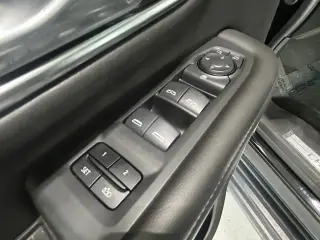 Chevrolet Suburban 2024 4x4 LT 4 puertas SUV