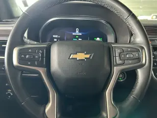 Chevrolet Suburban 2024 4x4 LT 4 puertas SUV