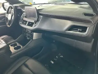 Chevrolet Suburban 2024 4x4 LT 4 puertas SUV