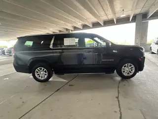 Chevrolet Suburban 2024 4x4 LT 4 puertas SUV