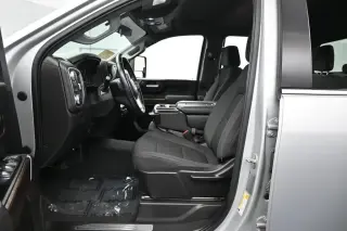 GMC Sierra 2500HD 2023 4x4 SLE 4 puertas Cabina Crew SB